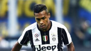 Juventus in formazione tipo stasera, Alex Sandro c’è