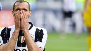 Chiellini ritrova Suarez dopo il morso ai Mondiali