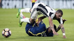 Maran spinge la Juve: «Bianconeri favoriti contro il Barcellona»