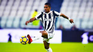 Febbre da Champions: Allegri disegna la formazione Juve anti Tottenham 67 douglas costa