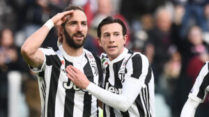 Gli infortuni di Bernardeschi e Higuain regalano una chance a…Del Sole!