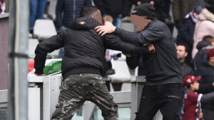 Non solo calcio al derby della Mole: 3 tifosi arrestati e 5 denunciati - FOTO 46 incidenti tifosi tre