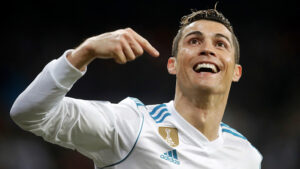 Juve, Cristiano Ronaldo potrebbe non atterrare a Torino: il punto