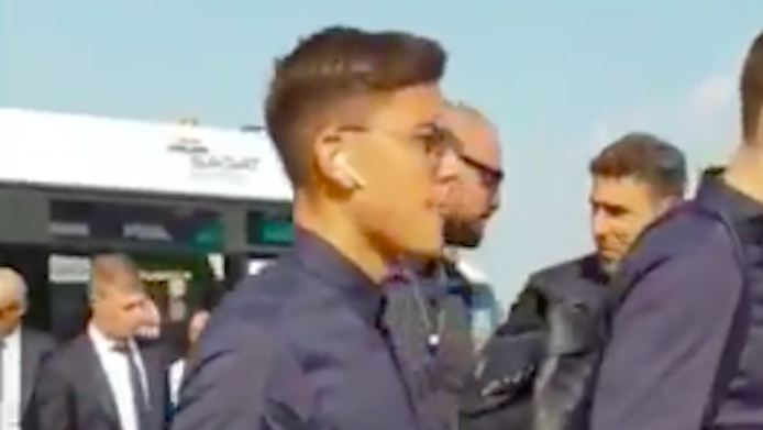 Caselle, Juventus in partenza per Valencia: Dybala concentratissimo - FOTO e VIDEO 36 Schermata 2018 09 18 alle 16.16.11