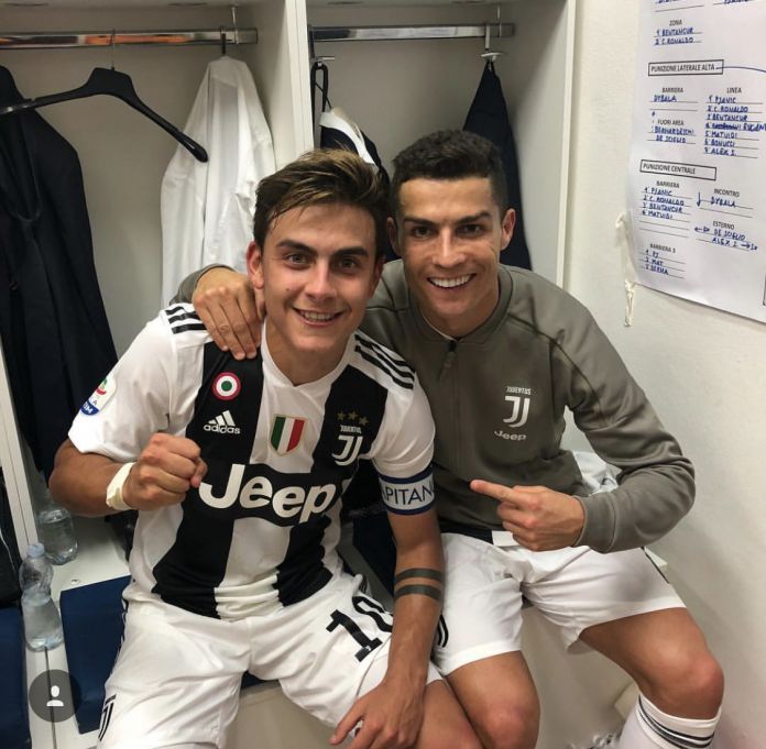 Dybala, prima da capitano. La sua felicità social... con gaffe annessa - FOTO 36 27364 e1540713345791