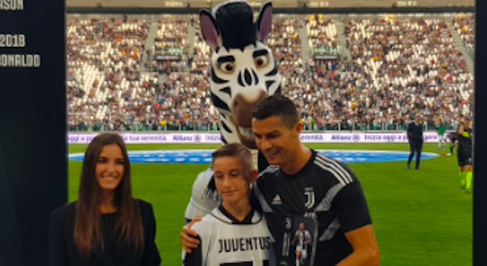 Cristiano Ronaldo MVP del mese di settembre: la premiazione - FOTO 36 Schermata 2018 10 20 alle 18.02.34