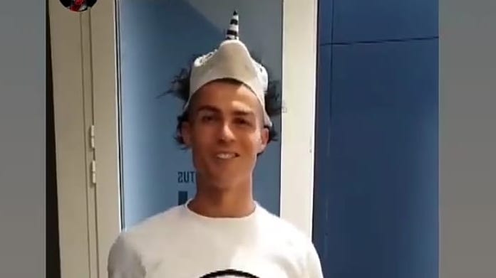 Halloween, un mostro alla Continassa: ecco chi si nasconde alla maschera - VIDEO 39 WhatsApp Image 2018 10 31 at 18.15.01