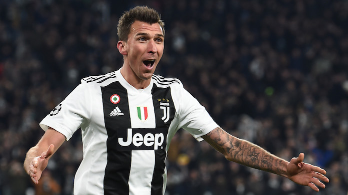 Risultati immagini per juve inter mandzukic gol