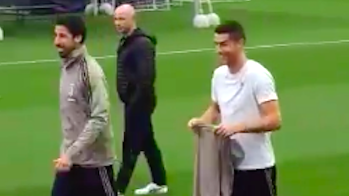 Continassa, si torna a lavoro: Ronaldo scherza con Khedira - FOTO e VIDEO 36 ronaldo khedira continassa