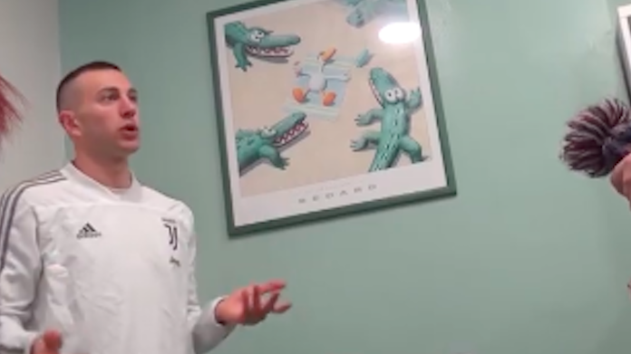 Bernardeschi chiuso in bagno dopo la Supercoppa: lo scherzo delle Iene - VIDEO 36 bernardeschi iene