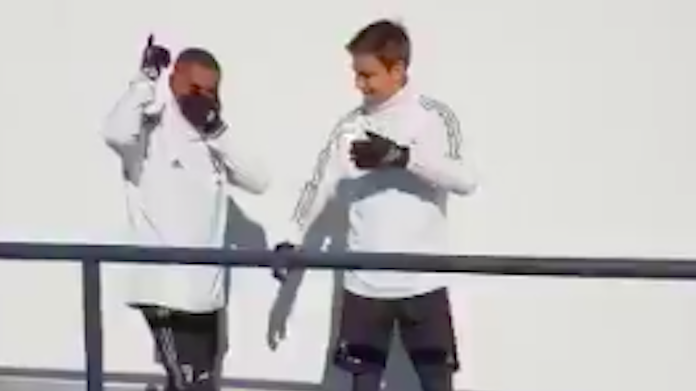 Douglas Costa con Dybala: nuovo modo di esultare per un gol? - VIDEO 36 douglas costa dybala continassa