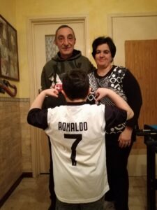 Luca, 9 anni, la malattia e quel sogno di allenarsi con Ronaldo - FOTO 39 famiglia luca ronaldo