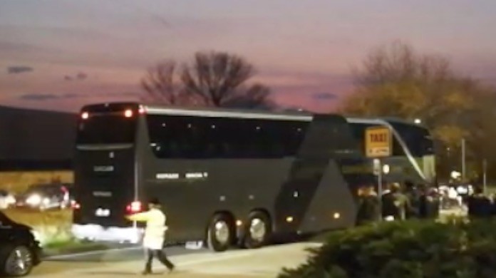 Il pullman dell'Udinese arriva allo Stadium e... sbaglia manovra! - VIDEO 36 pullman udinese