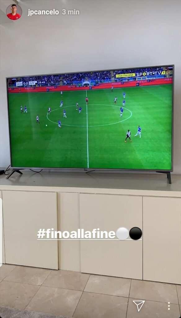 Cancelo tifa per la Juve da casa: «Fino alla fine» - FOTO 39 cancelo social 1
