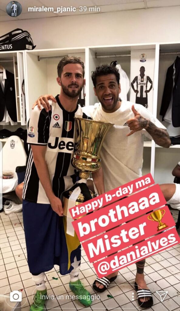 Compleanno Dani Alves: gli auguri degli ex colleghi alla Juve - GALLERY 45 pjanic dani alves