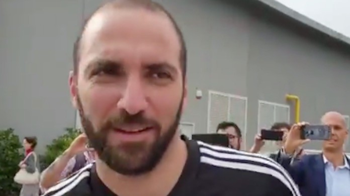 Sarri incensa Higuain: «Sta facendo bene, atteggiamento molto positivo» - VIDEO 36 higuain j medical