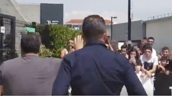 Raiola al J Medical, i tifosi: «Portaci Pogba». E lui... - VIDEO 38 raiola