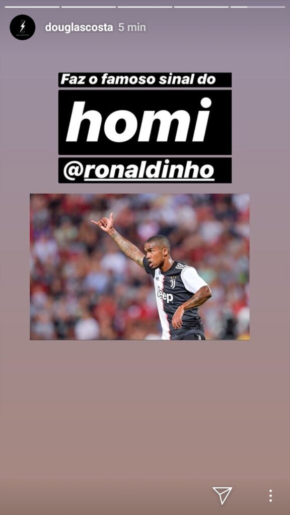 Douglas Costa come Ronaldinho: il gesto del brasiliano - FOTO 39 douglas costa ronaldinho