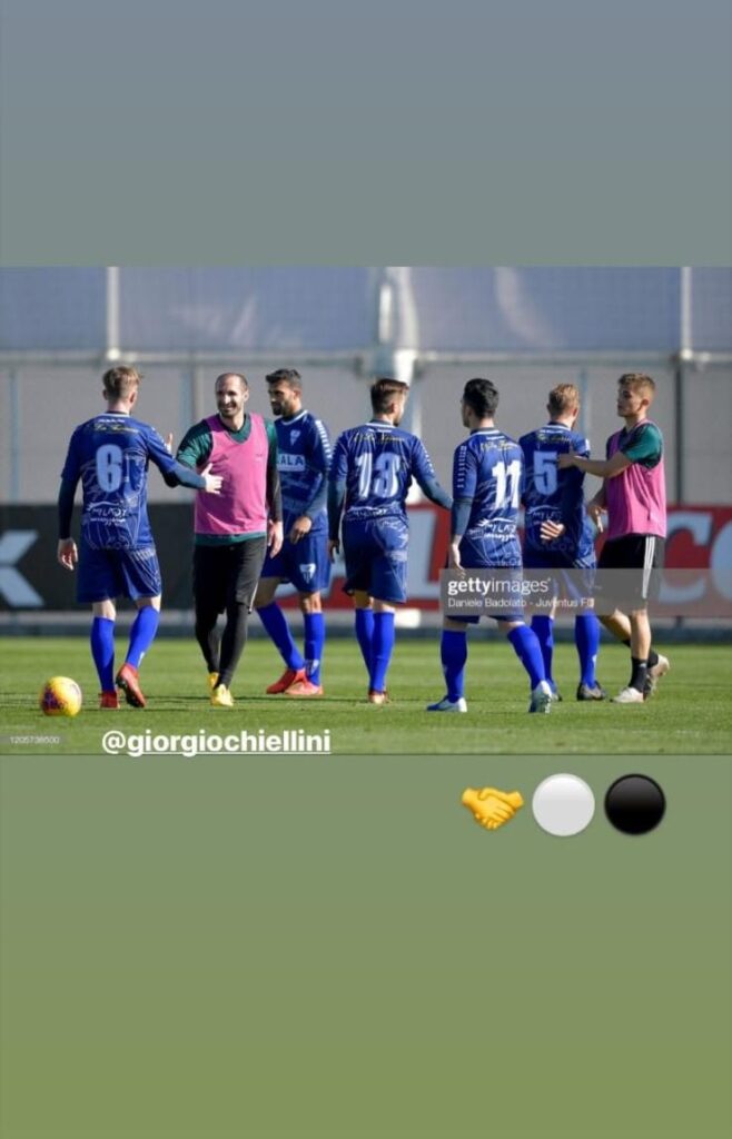 Omic con Chiellini: stretta di mano dopo l'amichevole - FOTO 39 Omic