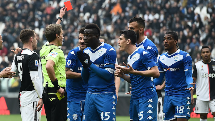 Il Brescia prende le distanze da Balotelli: «Insinuazioni personali» 36 juve brescia espulsione aye balotelli