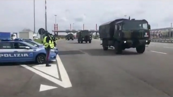 Emergenza Coronavirus: il toccante momento del passaggio dei camion dell'Esercito - VIDEO 36 coronavirus