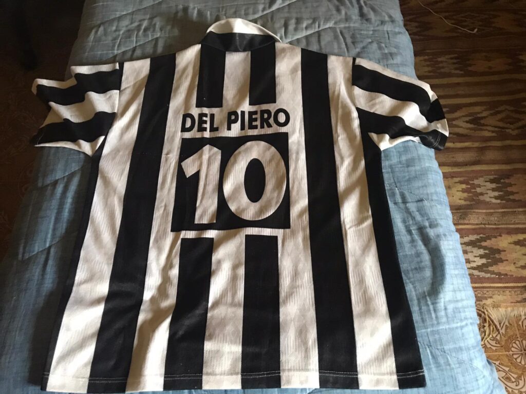 Tifosi Juve, distanti ma uniti: Marco e la sua "M.M Fitness" 39 maglia vintage del piero