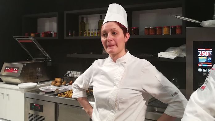 Tifosi Juve, distanti ma uniti: la storia di Sara, cuoca de "Il Belvedere" 40 sara cuoca