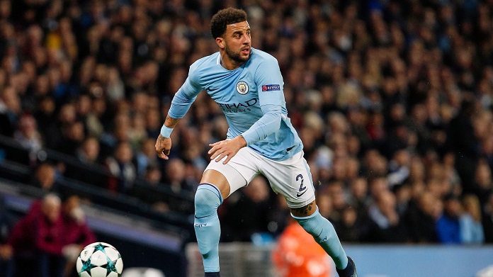 Coronavirus, Walker elude la quarantena: organizzato un festino con due escort 36 walker