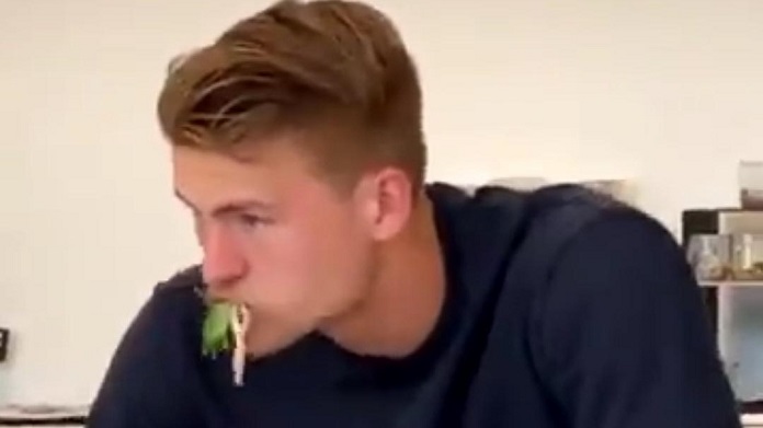 Cuadrado prende in giro De Ligt: «Ma come mangi, sembri Hulk» - VIDEO 38 de ligt