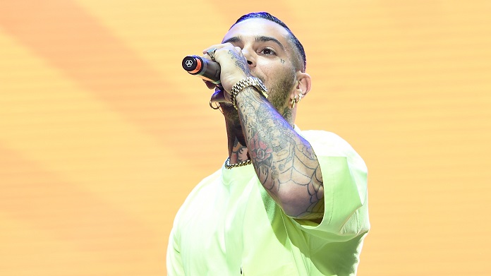 Emis Killa difende Sergio Sylvestre: «Le critiche? Molti di voi non sanno coniugare i verbi» 36 emis killa