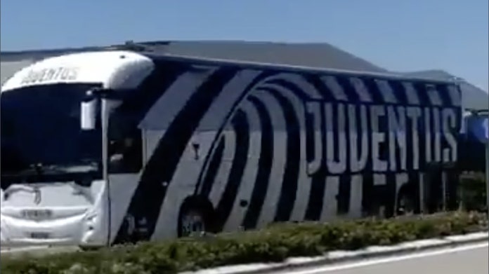 Juve arrivata a Bologna. Il programma in vista della gara di stasera - VIDEO 36 pullman juve autostrada