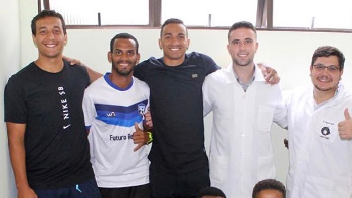 Danilo "Futuro Re2ondo": l'aiuto al Brasile contro il Coronavirus 36 Danilo Re2ondo