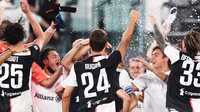 Pro Vercelli Juve: le congratulazioni per lo Scudetto e la storia del calcio 36 Juve Sampdoria 1