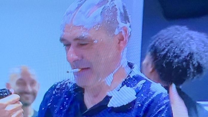 Sarri e la festa Scudetto: tra sigaretta e schiuma in testa - FOTO 38 Sarri 7