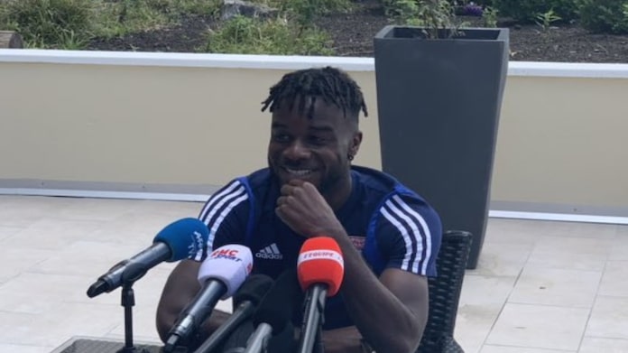 Cornet sfida la Juve: «In questo modo avremo molte possibilità di passare ai quarti» 36 cornet maxwel lione conferenza