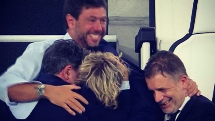 Scudetto Juve: l'abbraccio tra i dirigenti che vale più di mille parole - FOTO 36 dirigenza juve