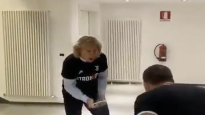 Nedved scatenato: così il vicepresidente festeggia lo Scudetto - VIDEO 36 nedved festeggiamenti