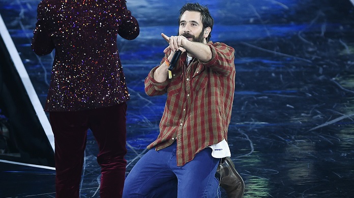 Tommaso Paradiso cuore laziale: «Guardo il calendario della Juve dieci volte al giorno» 36 tommaso paradiso