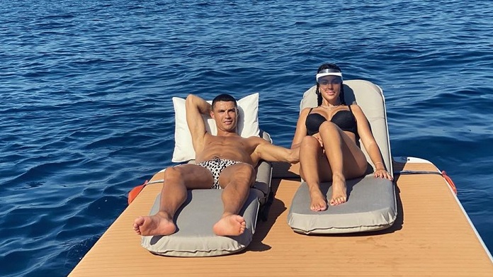 Cristiano Ronaldo ricarica le pile: relax in barca con la sua Georgina - FOTO 36 cristiano ronaldo georgina