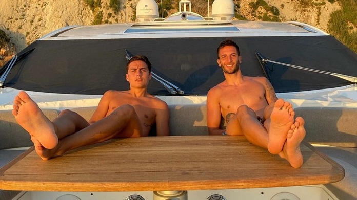 Dybala in vacanza con Bentancur: relax e scatto mozzafiato al tramonto - FOTO 36 dybala bentancur
