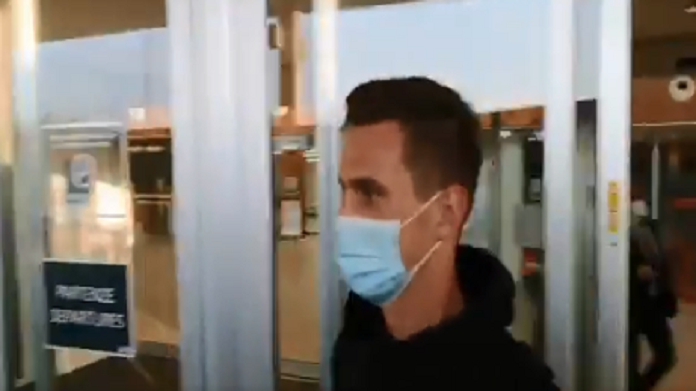 Milik alla Roma: il polacco è atterrato a Ciampino dopo le visite in Svizzera - VIDEO 38 milik