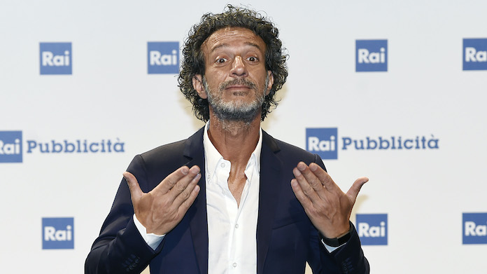 Ficarra scherza: «Se Milan-Inter non si gioca, i tre punti vanno alla Juve» 36 ficarra