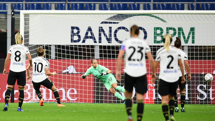 Juventus Women, Girelli: «Una vittoria non scontata a San Siro» - FOTO 36 juventus women rigore girelli