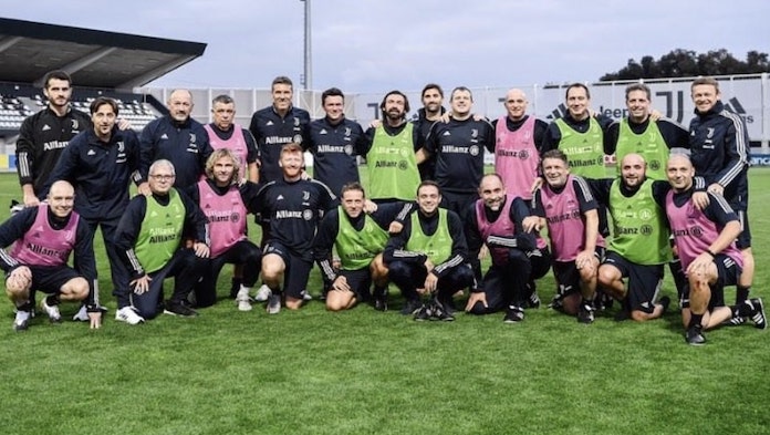 Staff Juve, il nuovo modello: «Sarà quello dei campioni di domani» 36 staff juve partita allenamento paratici pirlo baronio tudor