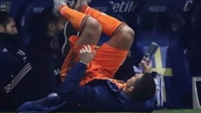 Cristiano Ronaldo, non ci si crede: addominali anche in panchina - FOTO 36 cristiano ronaldo 1