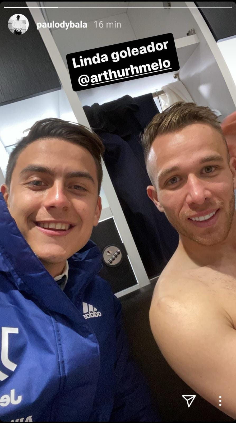 Dybala festeggia con Arthur: l'esultanza dopo il gol - FOTO 39 dybala arthur