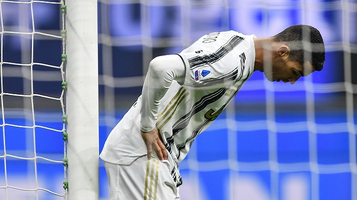 La stoccata dell'ex rossonero: «La Juve non ha più chance per lo Scudetto» 36 ronaldo inter juve delusione