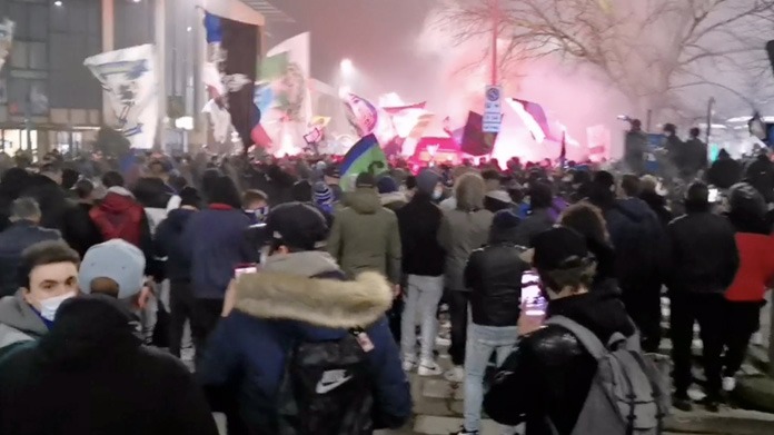 Inter Juve Coppa Italia: cori anti-bianconeri fuori dallo stadio - VIDEO 36 tifosi inter