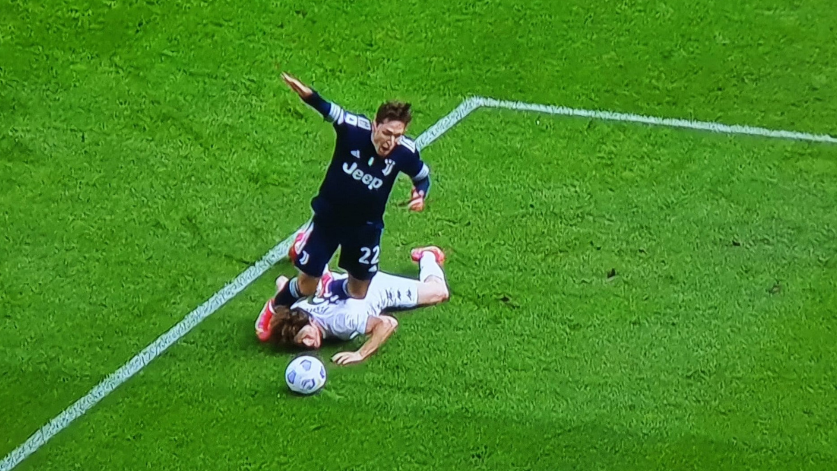 Chiesa-Foulon, episodio in area. La Juve protesta, Abisso dice di no 36 chiesa foulon