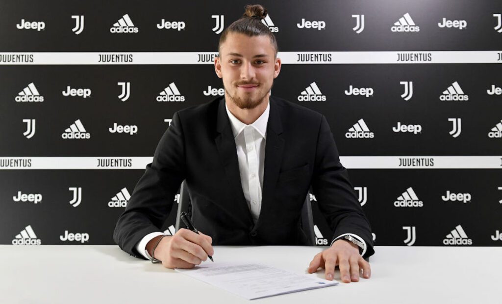 Dragusin juventus